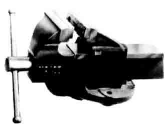 IMPA手冊(cè) 編號(hào)613779方枕桌虎鉗(圖1)