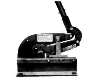 IMPA手冊 編號611961連桿式切割機(圖1)